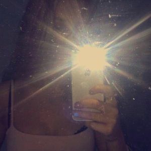 Meet your Posher, Hayley